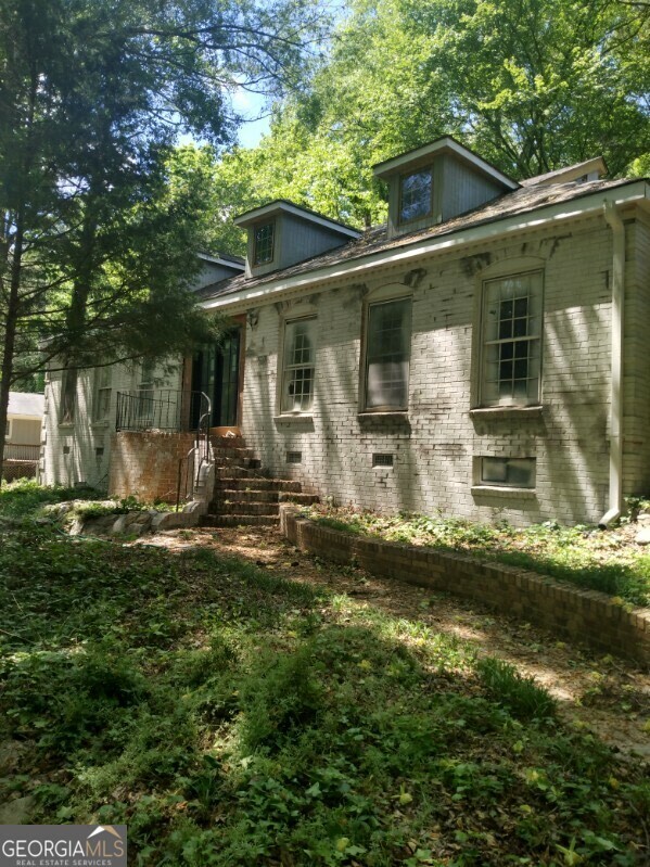 Property Photo:  1480 Pineview Lane NW  GA 30012 