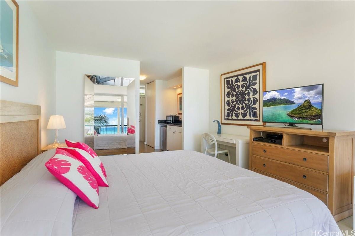 Property Photo:  2877 Kalakaua Avenue 306  HI 96815 