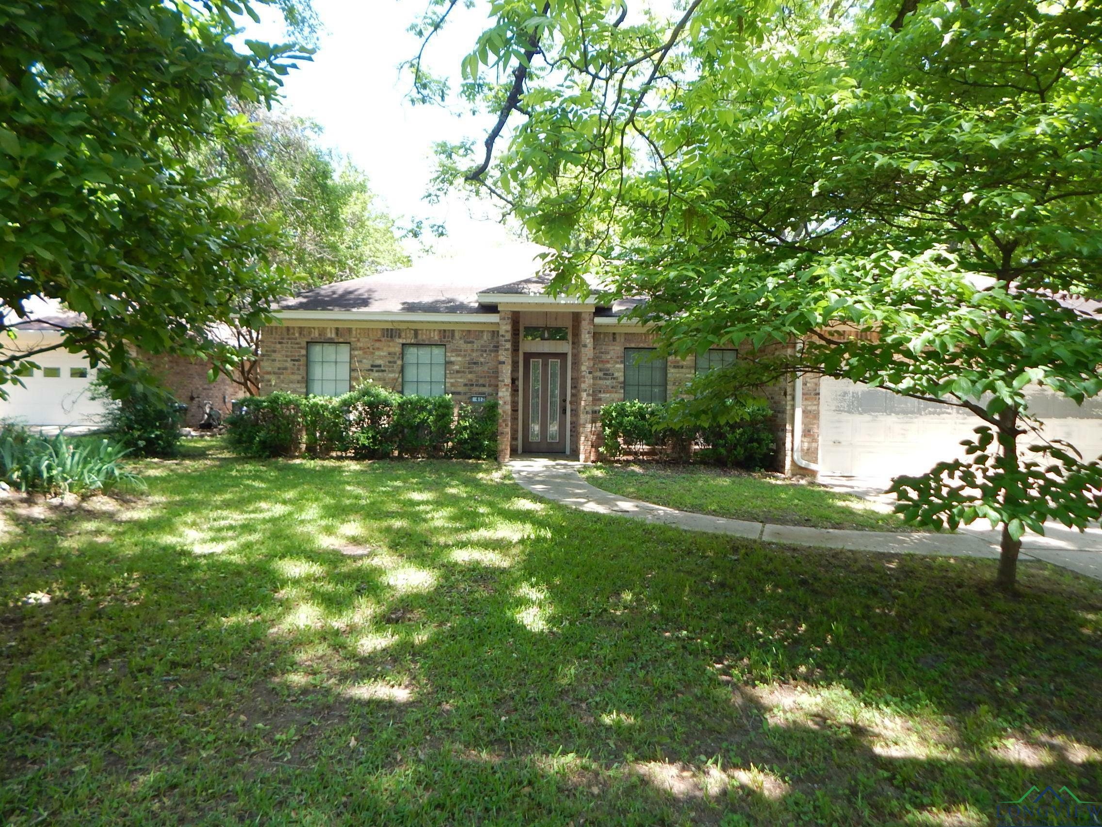 Property Photo:  412 Kaufman St.  TX 75644 