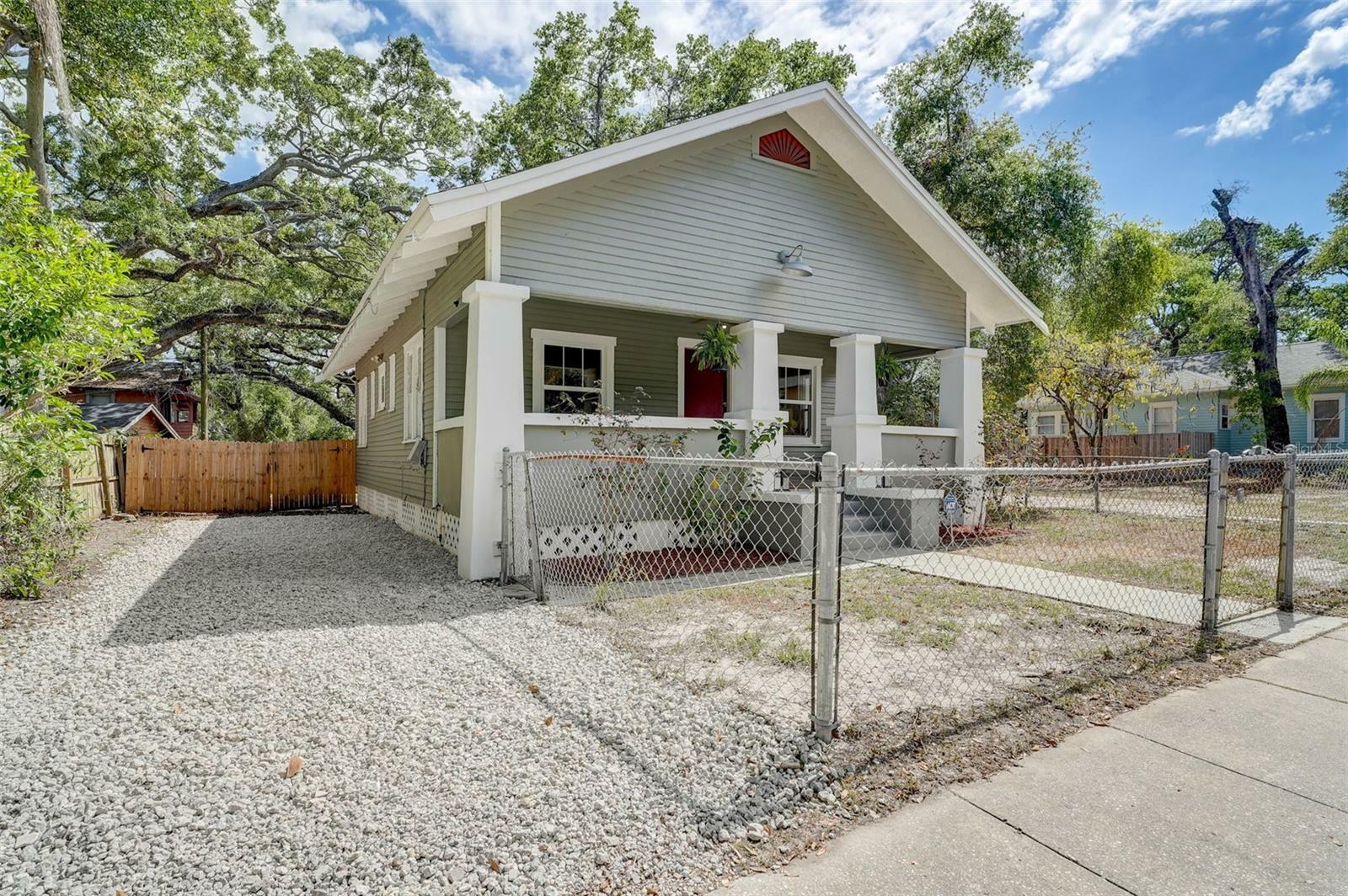 Property Photo:  850 14th Avenue S  FL 33701 