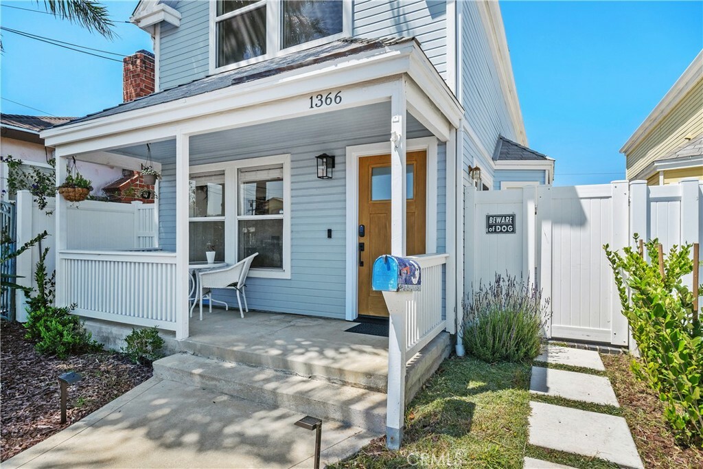 Property Photo:  1366 W 2nd Street  CA 90732 