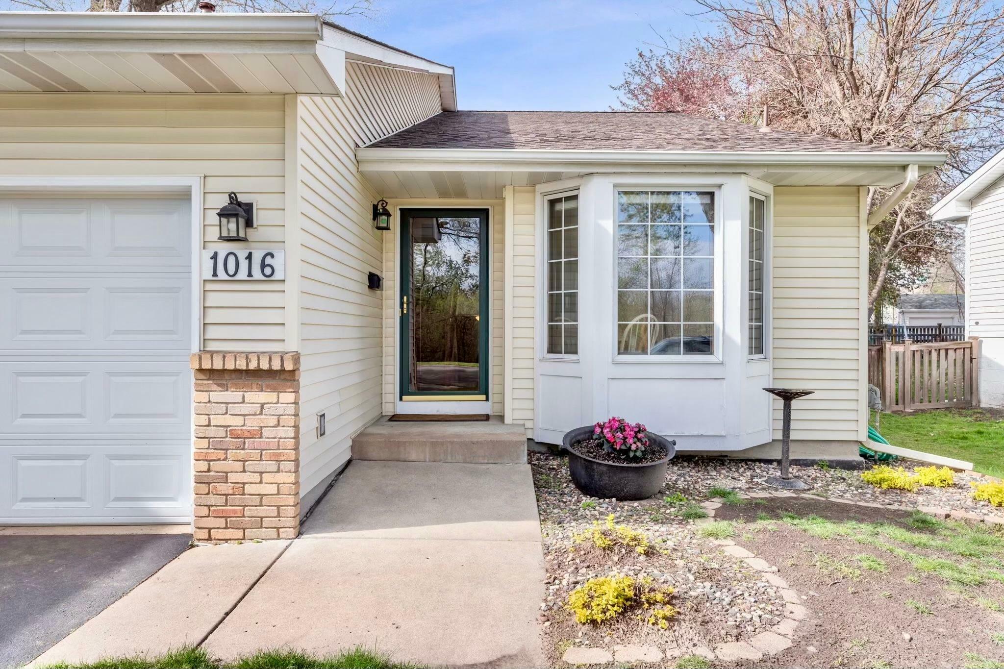 Property Photo:  1016 Mildred Drive  MN 55423 