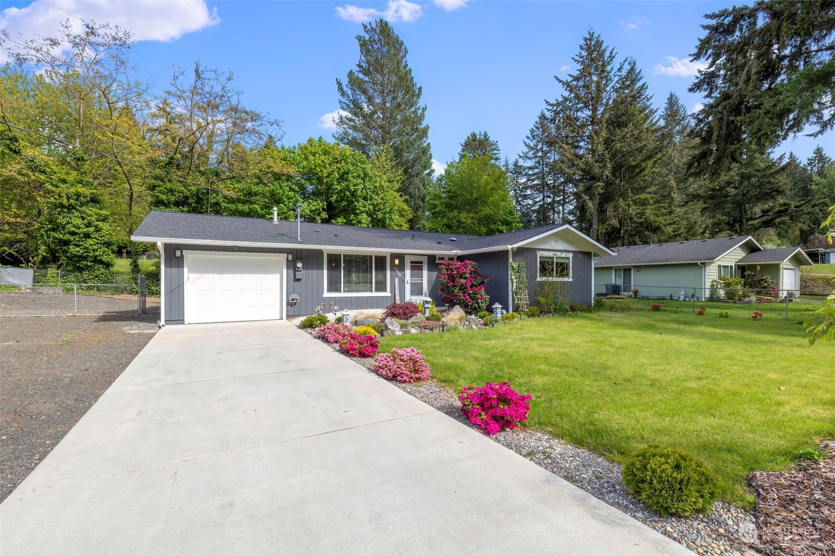 Property Photo: 1950 Hillwood Lane SE WA 98367