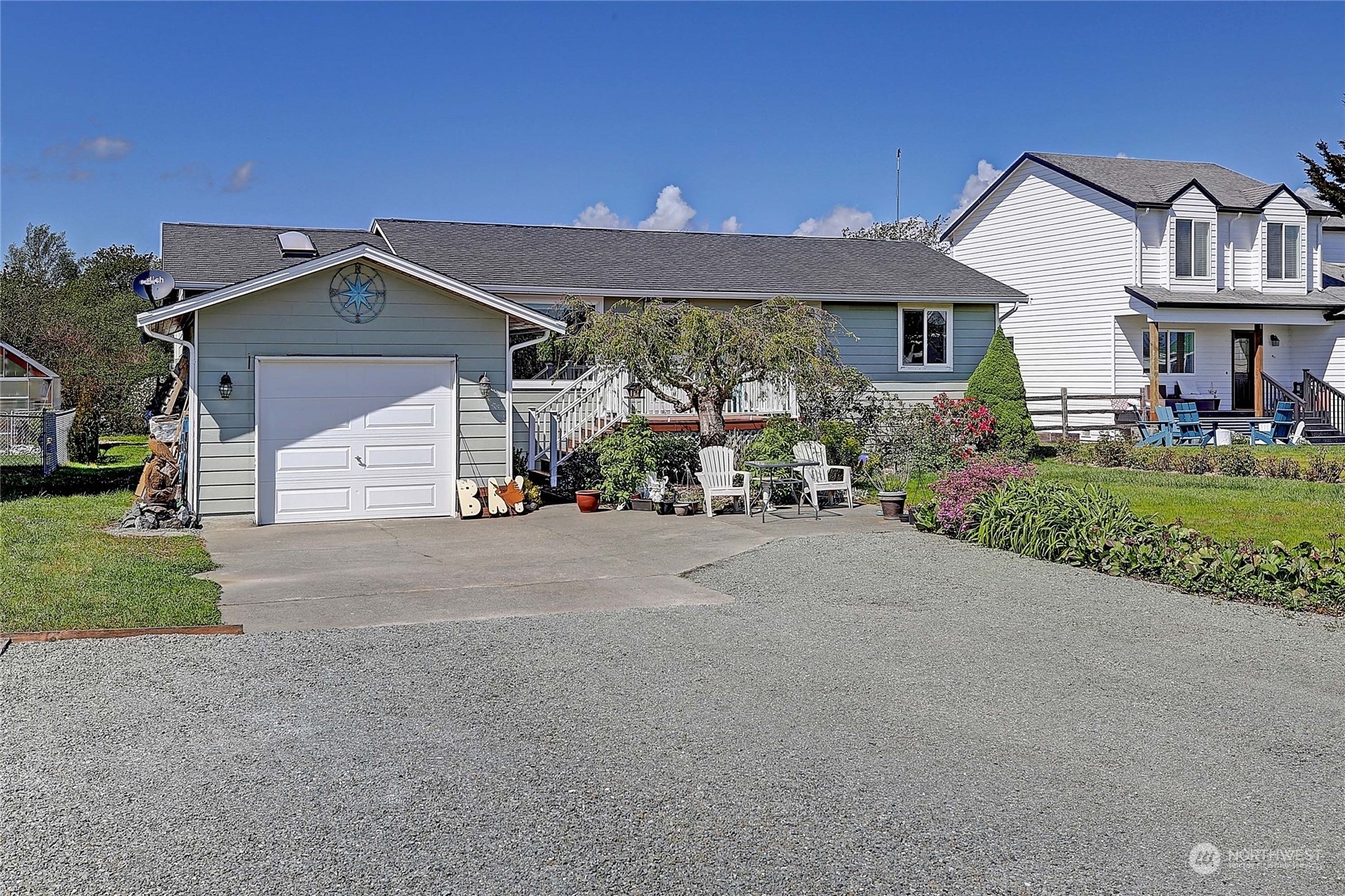 Property Photo:  749 Livingston Bay Shore Drive  WA 98282 