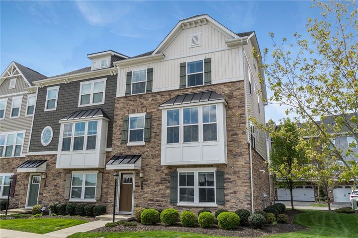 830 Theda Dori Street  Cranberry Township PA 16066 photo