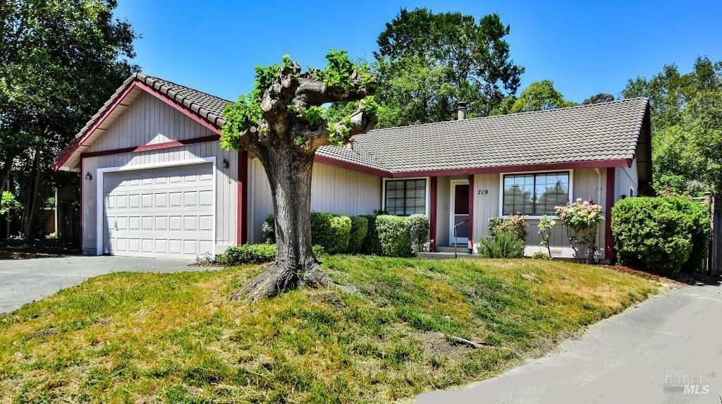 Property Photo:  719 Placer Court  CA 95401 