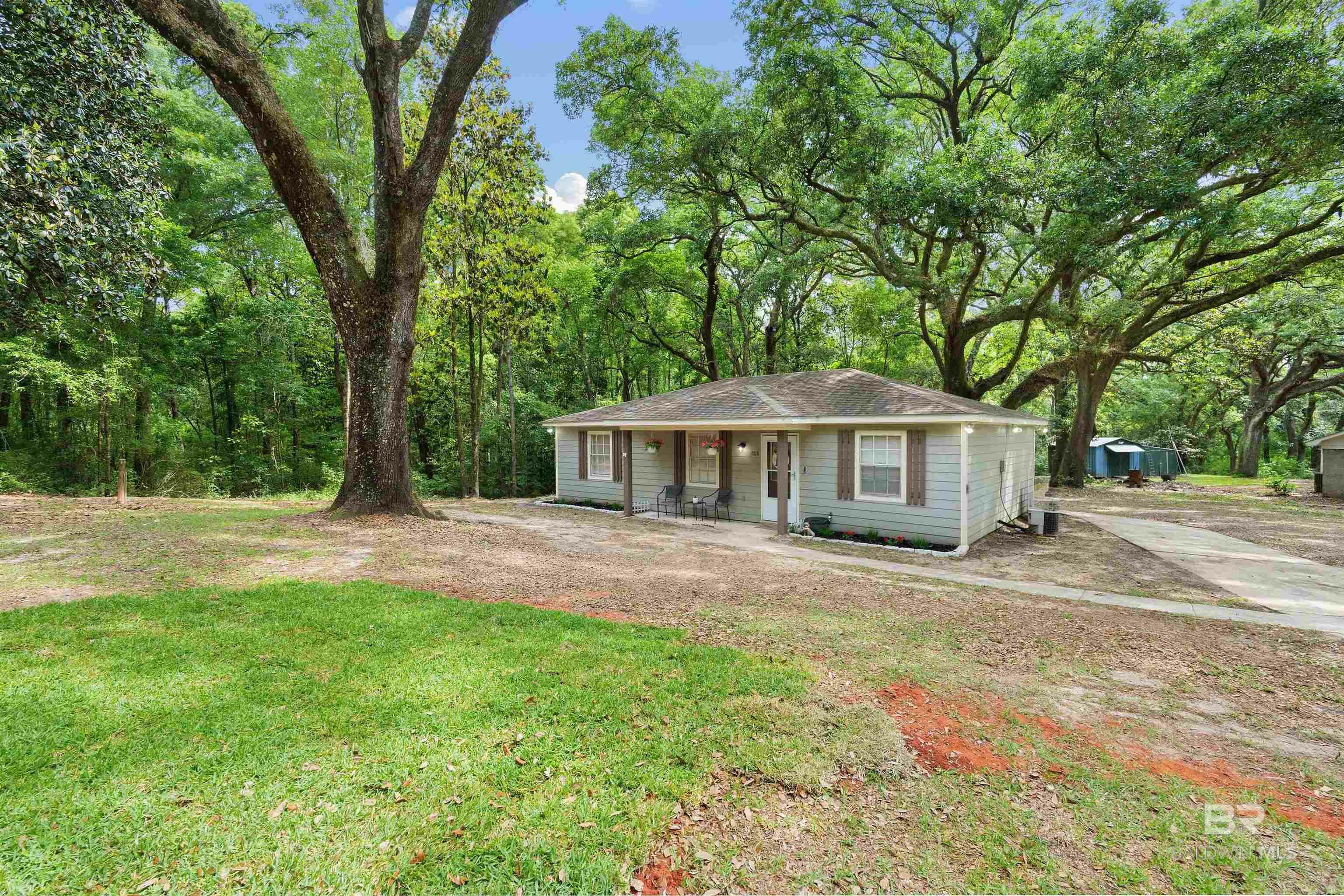 Property Photo:  7020 Jamestown Drive  AL 36544 