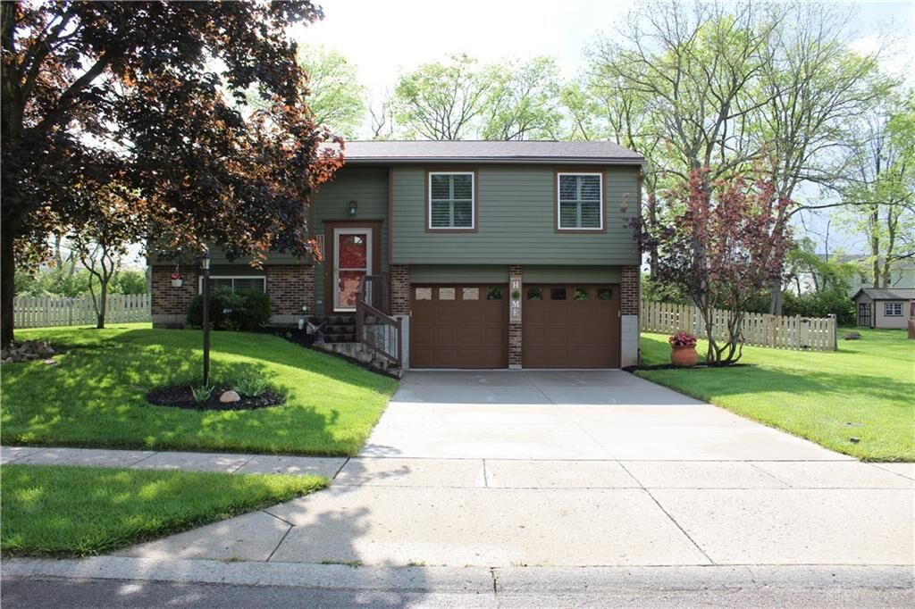 Property Photo:  1689 Bledsoe Drive  OH 45305 