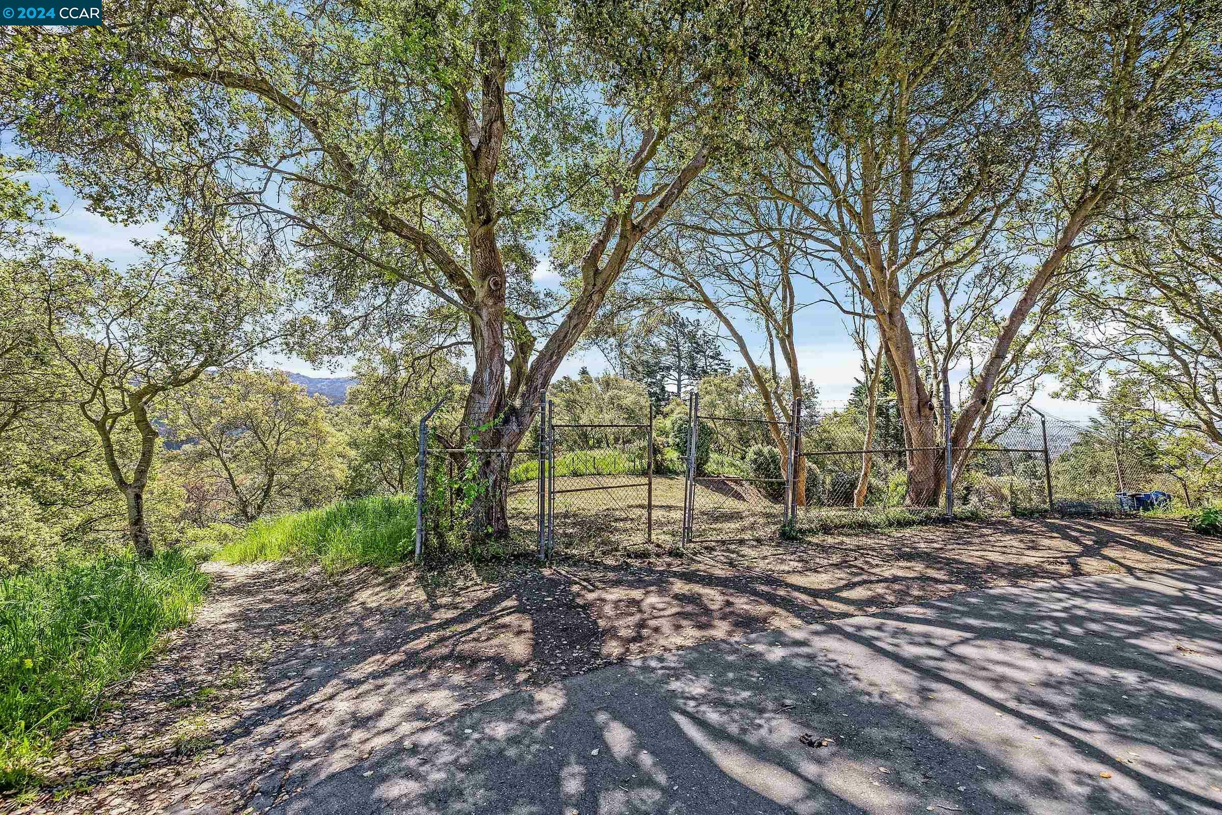 Property Photo:  0 Kensington Ct  CA 94707 