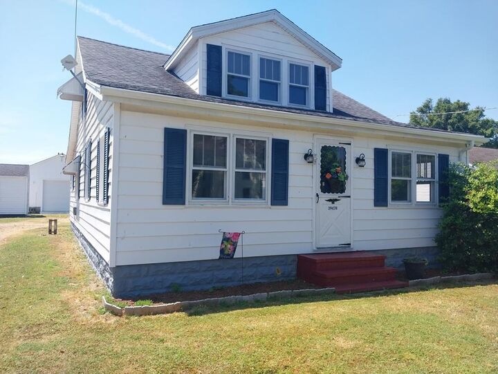 19478 Saxis Rd  Saxis VA 23427 photo