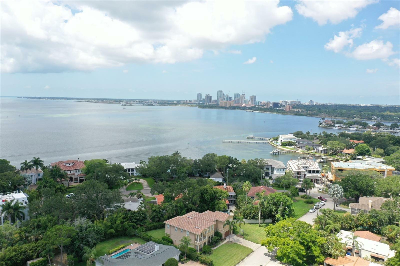 Property Photo:  131 Miramar Boulevard NE  FL 33704 