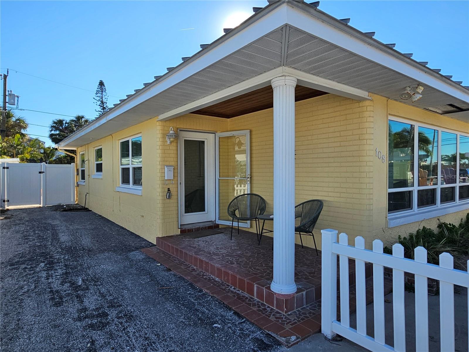Property Photo: 108 11th Avenue FL 33706