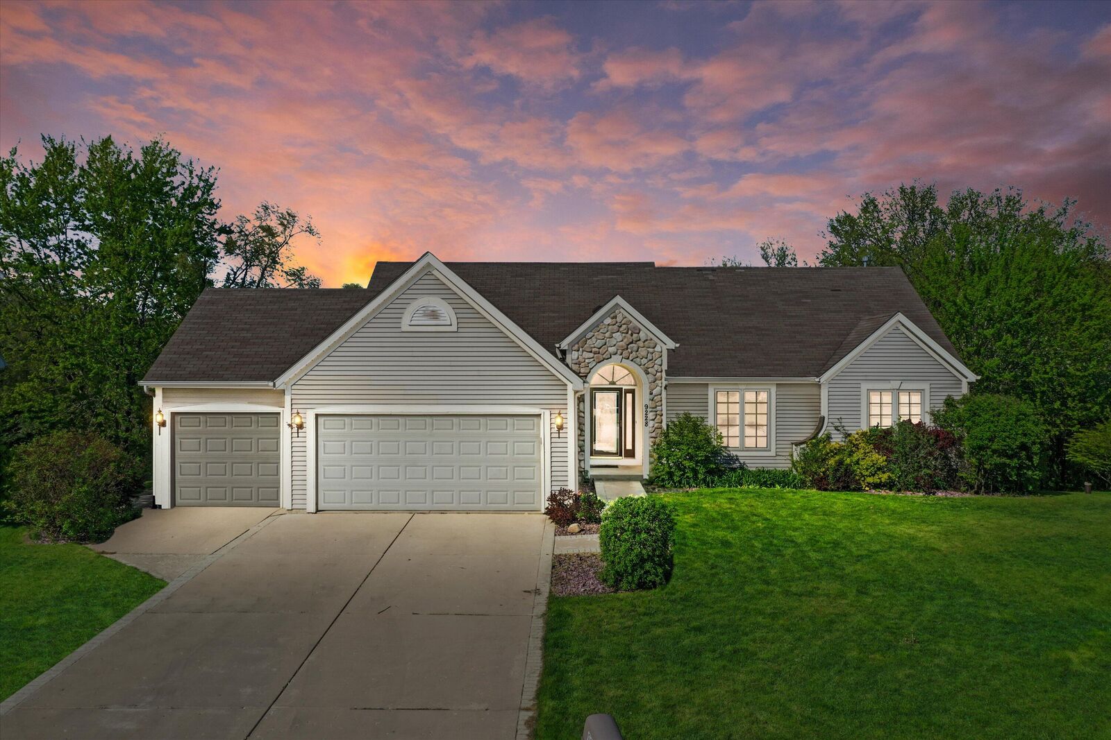 Property Photo:  9228 Millstone Dr  WI 53406 