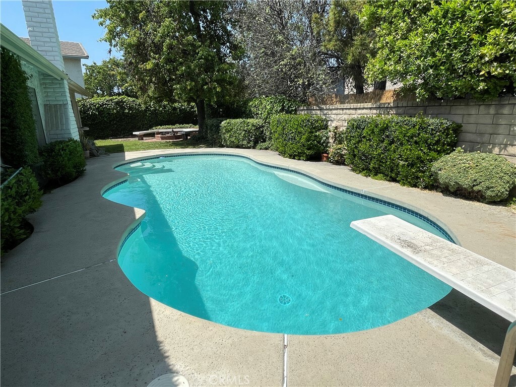 Property Photo:  25511 Old Course Way  CA 91355 