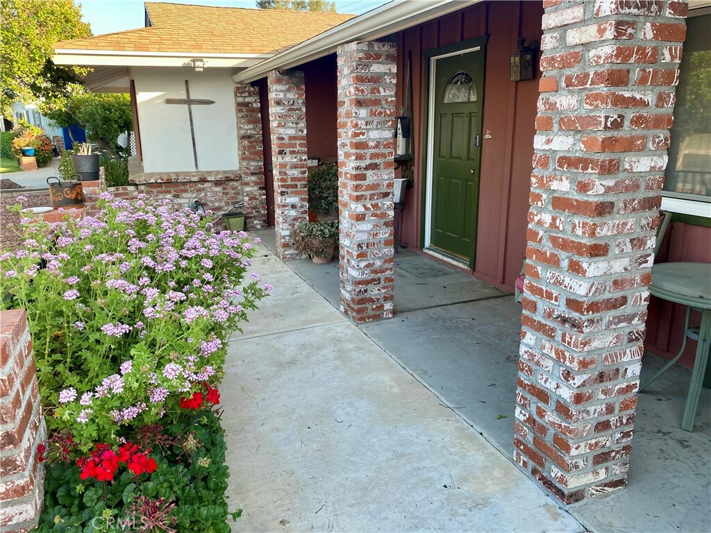 Property Photo: 29011 Thornhill Drive CA 92586