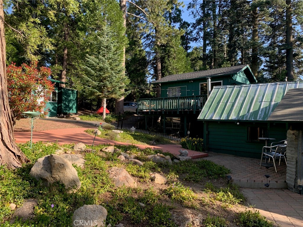 Property Photo:  26082 Fire Hall Loop  CA 92391 