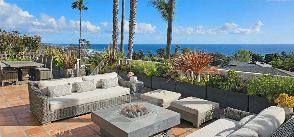 366 High Drive  Laguna Beach CA 92651 photo