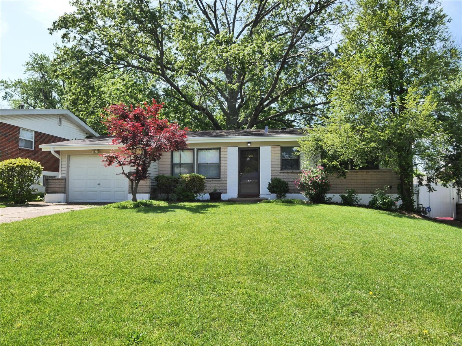 Property Photo: 2548 Netherton Drive MO 63136