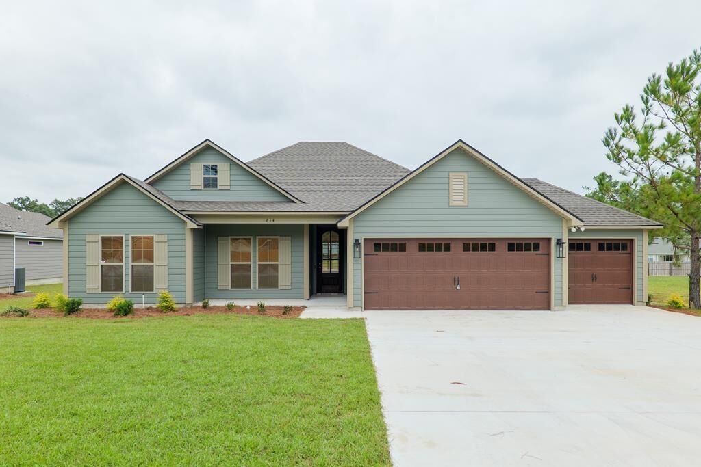 Property Photo:  614 Katherine Lane  GA 31632 