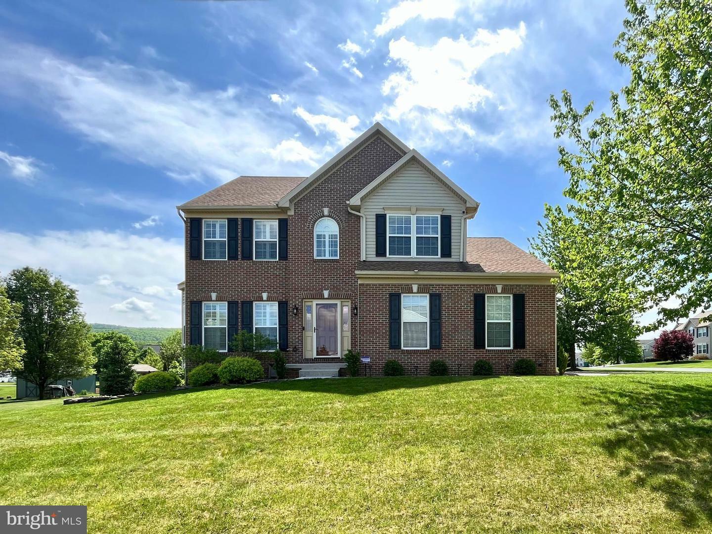 2818 Big Dipper Lane  Chambersburg PA 17202 photo