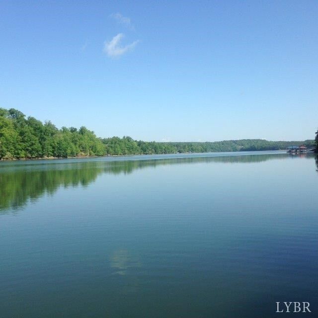 Property Photo:  140 Marina View Drive  VA 24557 