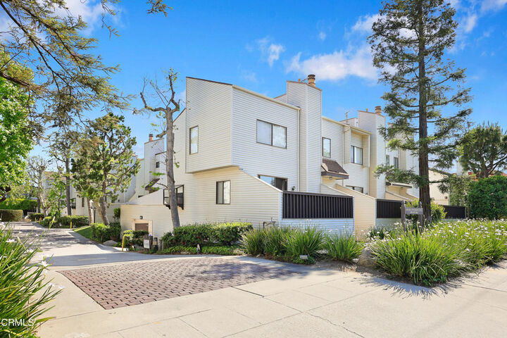 Property Photo:  800 W Naomi Avenue D  CA 91007 