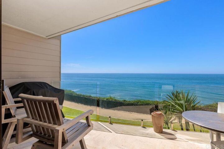 Property Photo: 369 W I Street CA 92024