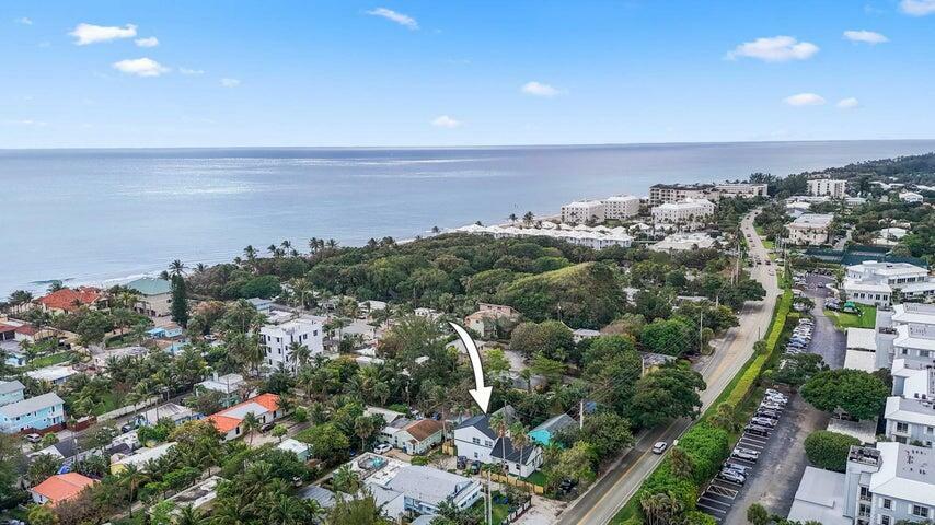 Property Photo:  4603 N Ocean Boulevard  FL 33435 