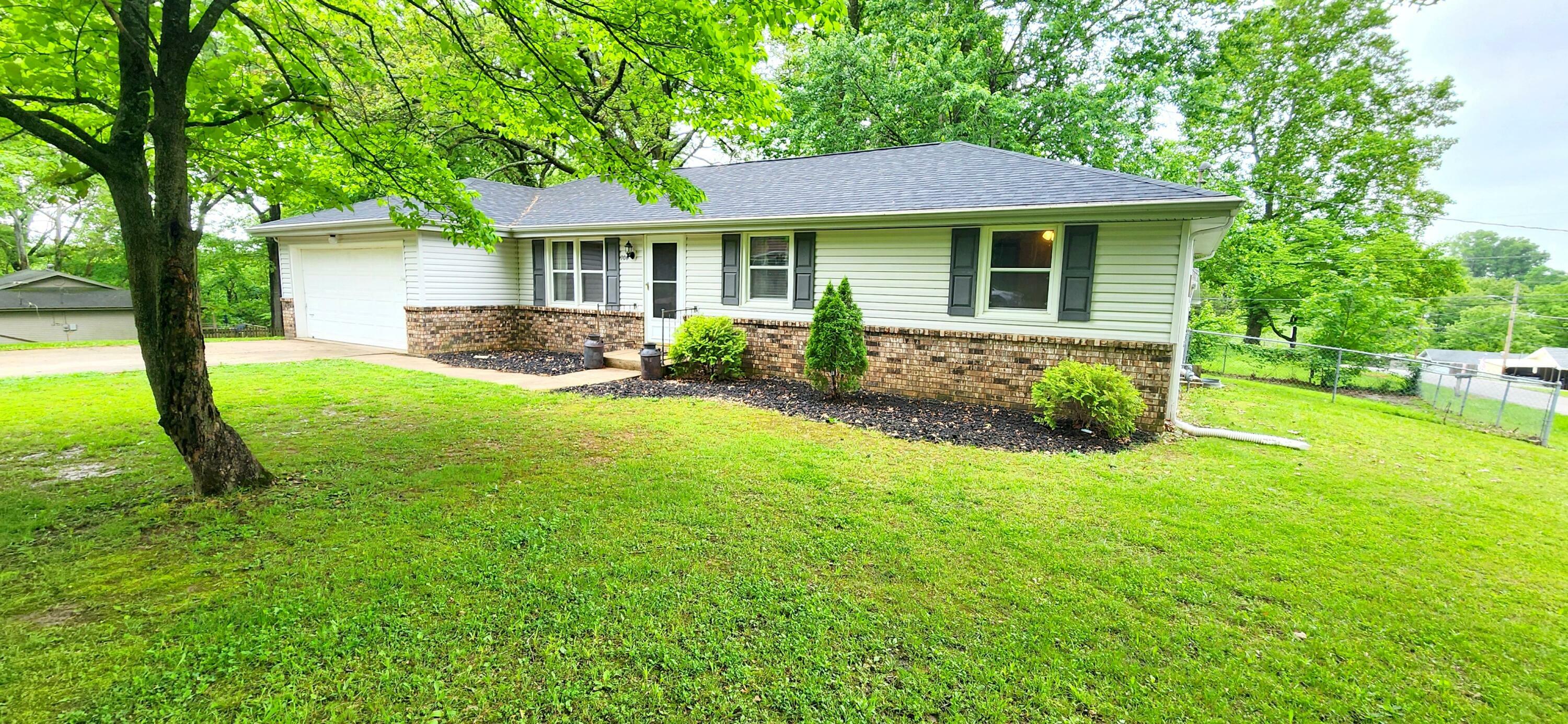 Property Photo:  706 Spears Avenue  MO 65633 