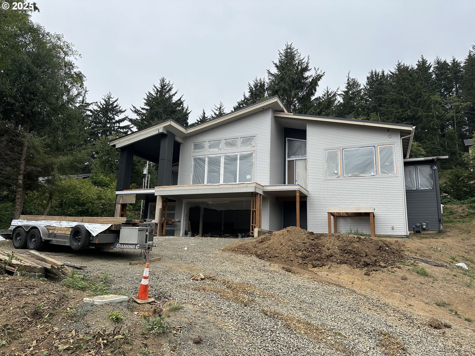 Property Photo:  780 Monica Ct  OR 97110 