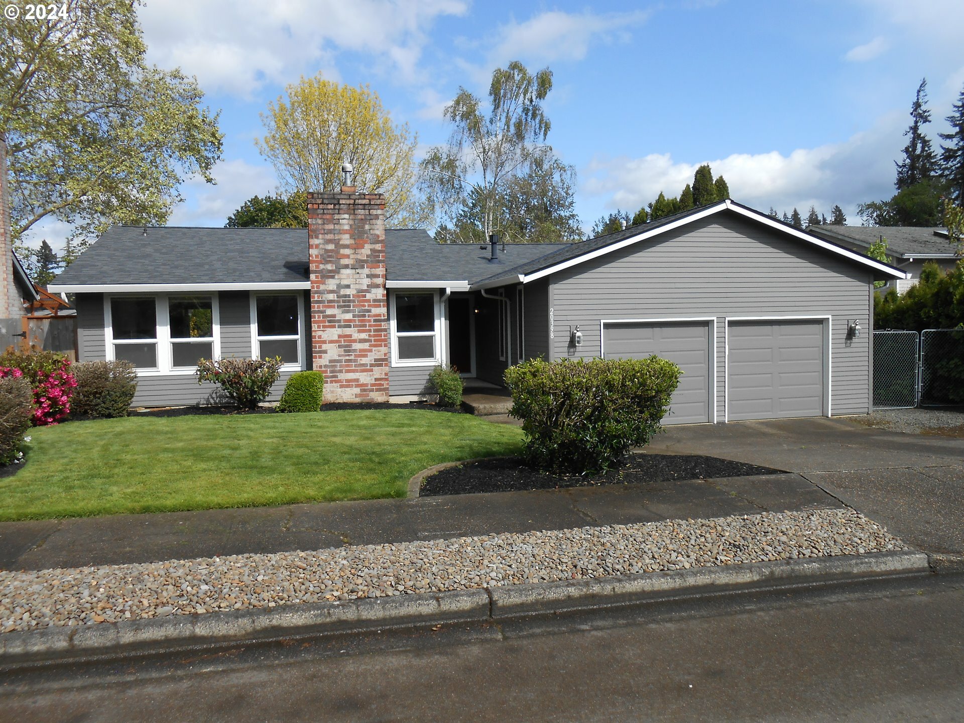 Property Photo:  20398 SW 71st Ave  OR 97062 