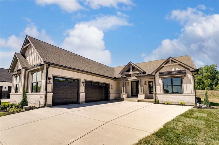 9345 Rochelle Lane  Clearcreek Twp OH 45458 photo