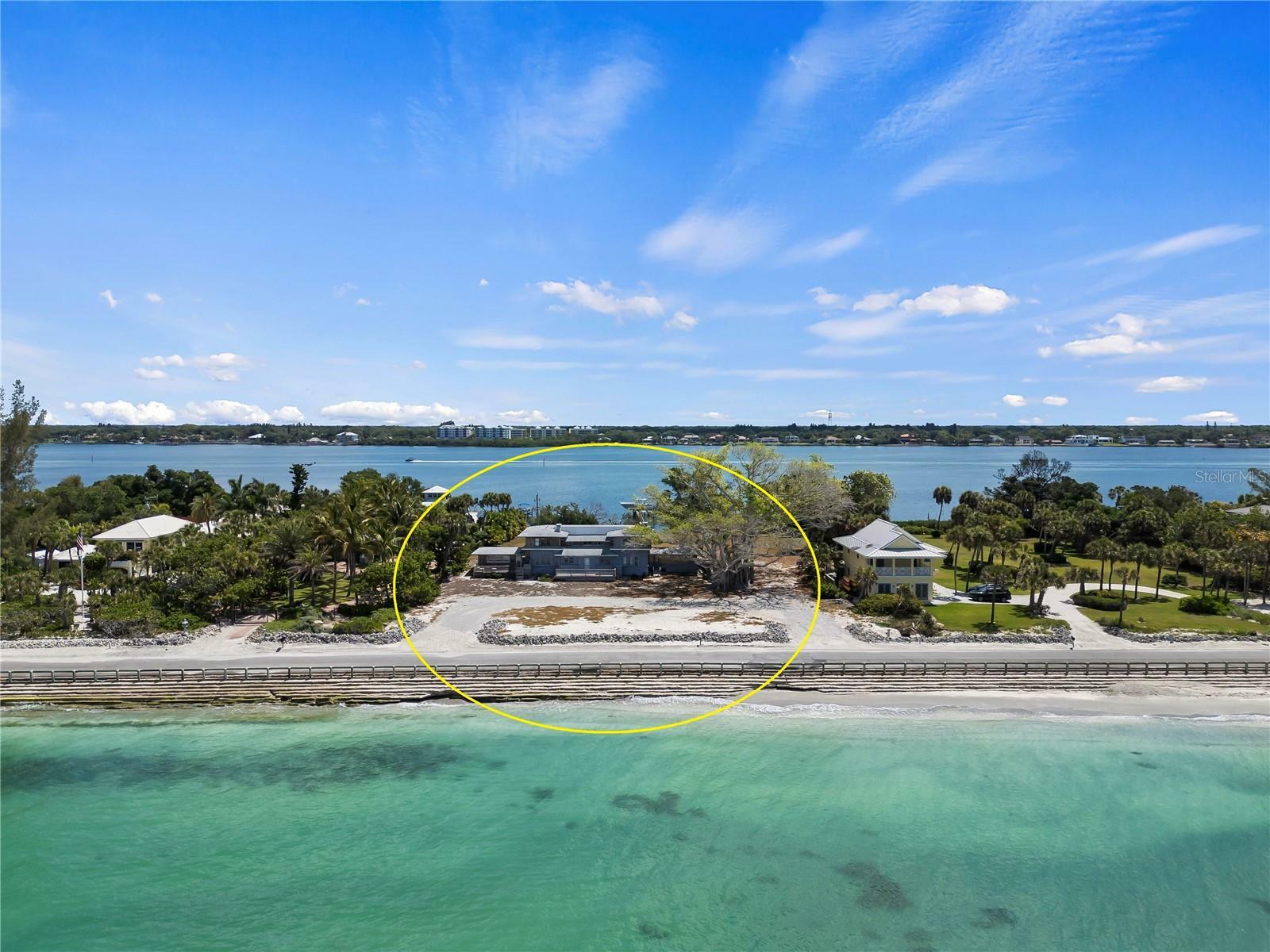 Property Photo:  608 N Casey Key Road  FL 34229 