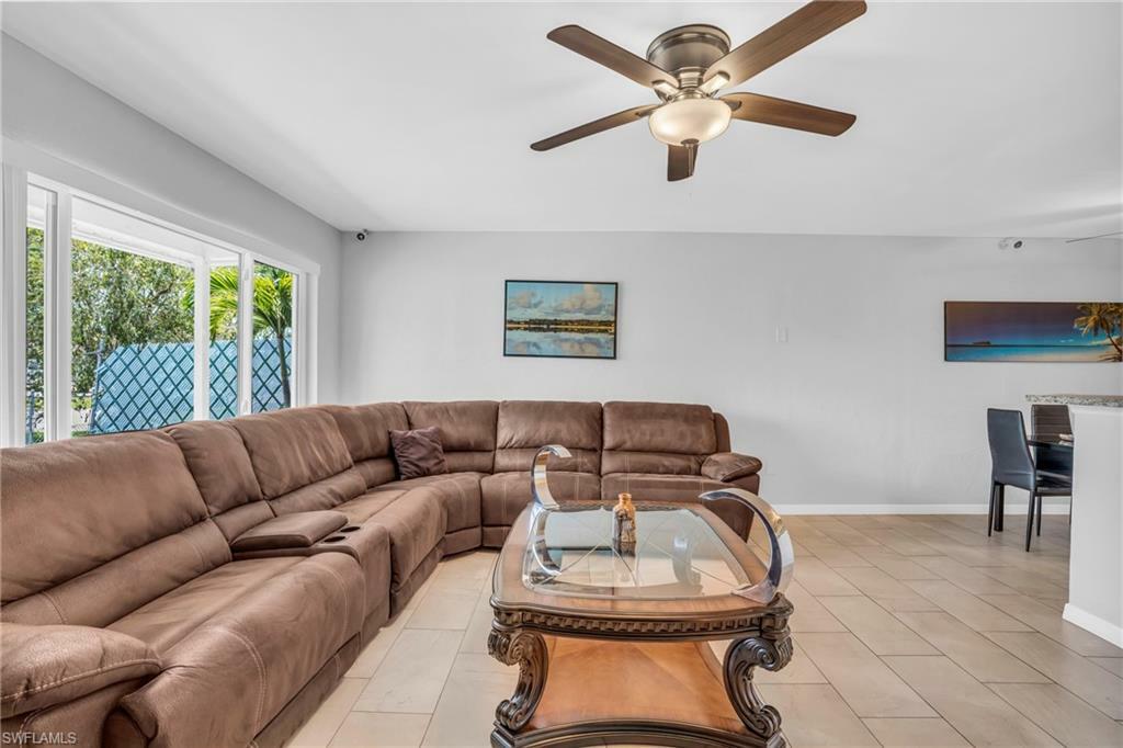 Property Photo:  883 Coconut Cir E  FL 34104 