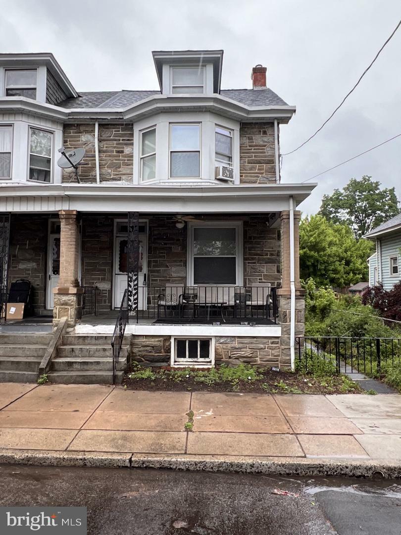 Property Photo:  615 King Street  PA 19464 