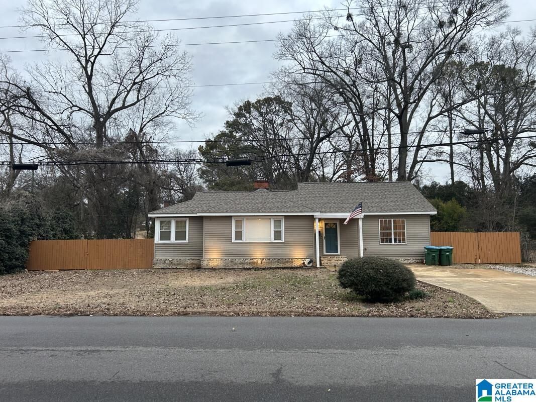 Property Photo:  125 Pineview Road  AL 35115 