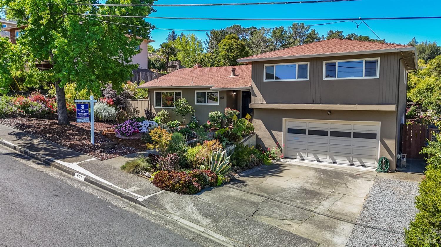 Property Photo:  601 Thornwood Terrace  CA 94903 