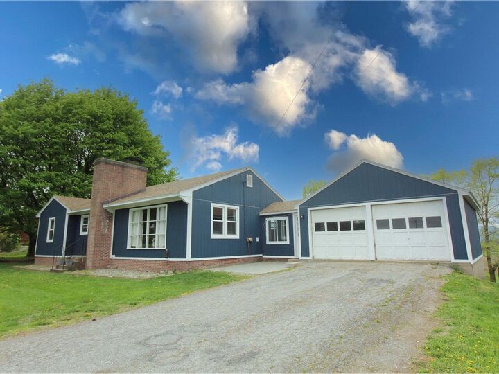 Property Photo: 4658 Vt Route 22A VT 05491