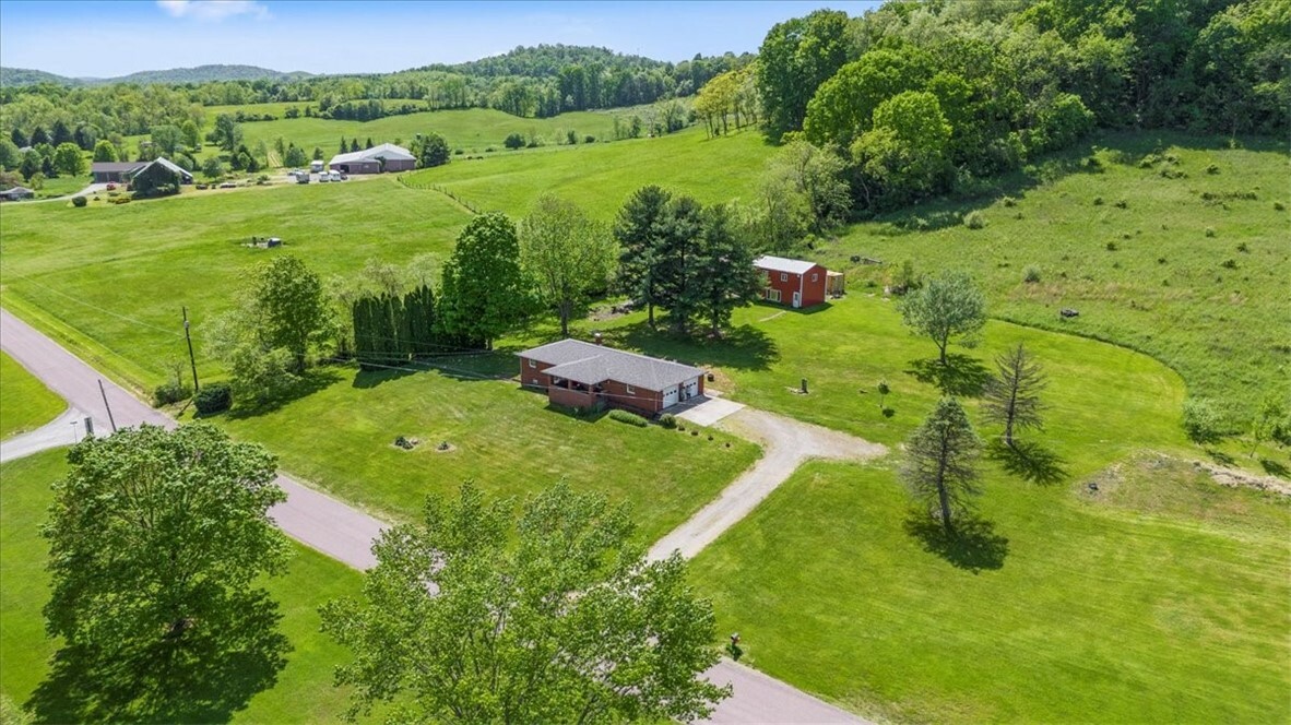 Property Photo: 355 Wesley Chapel Rd PA 15683