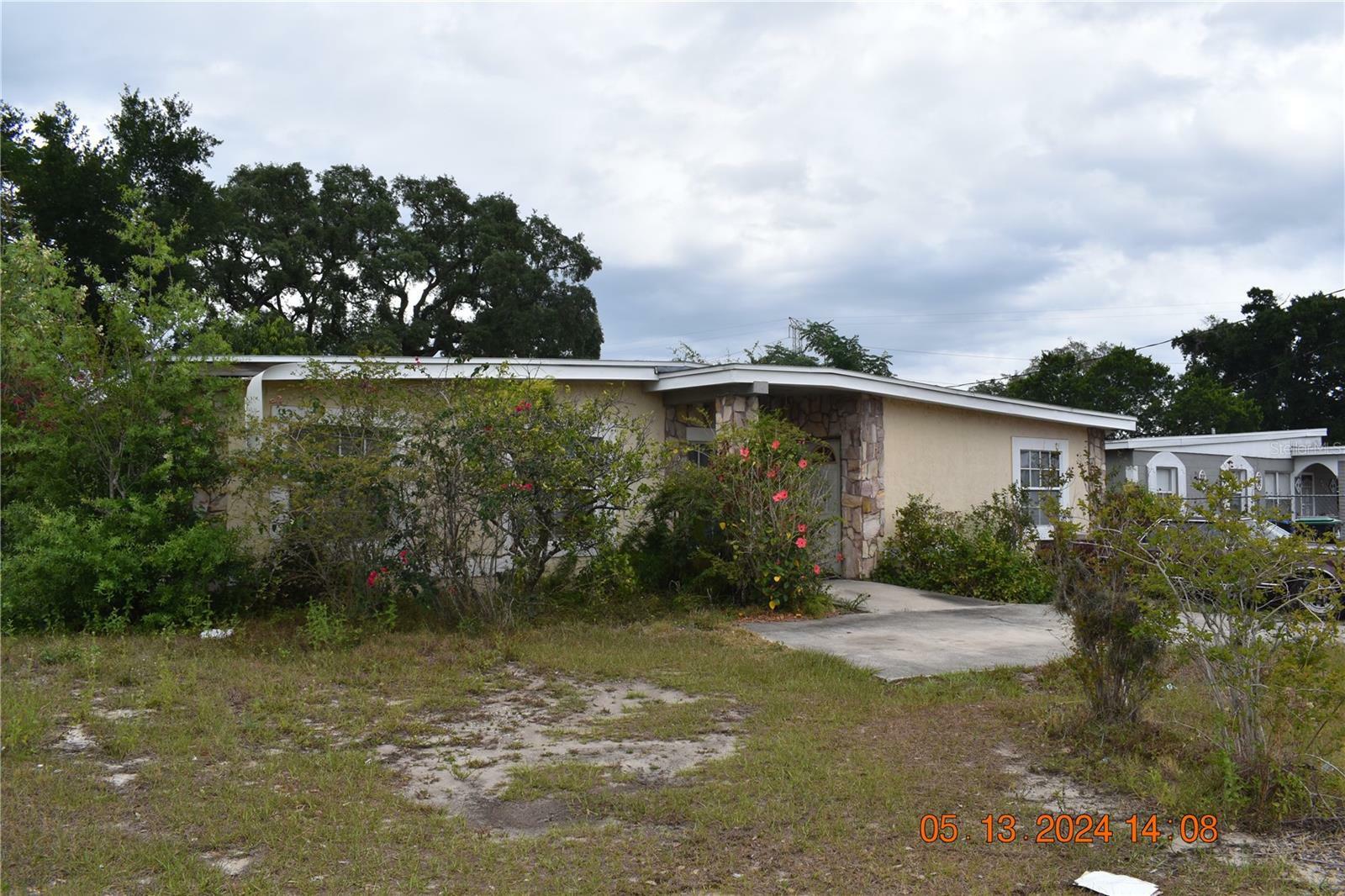 Property Photo:  5605 Balboa Drive  FL 32808 