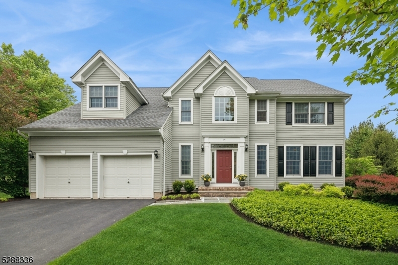 Property Photo: 14 Avalon Lakes Ct NJ 08558
