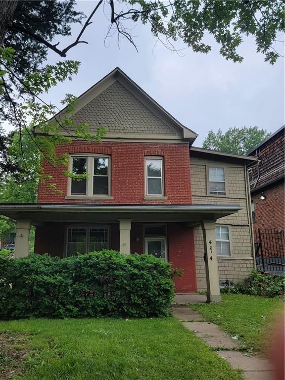 Property Photo:  4014 Oak Street  MO 64111 