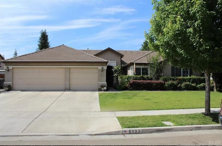 6127 W Harter Court  Visalia CA 93277 photo