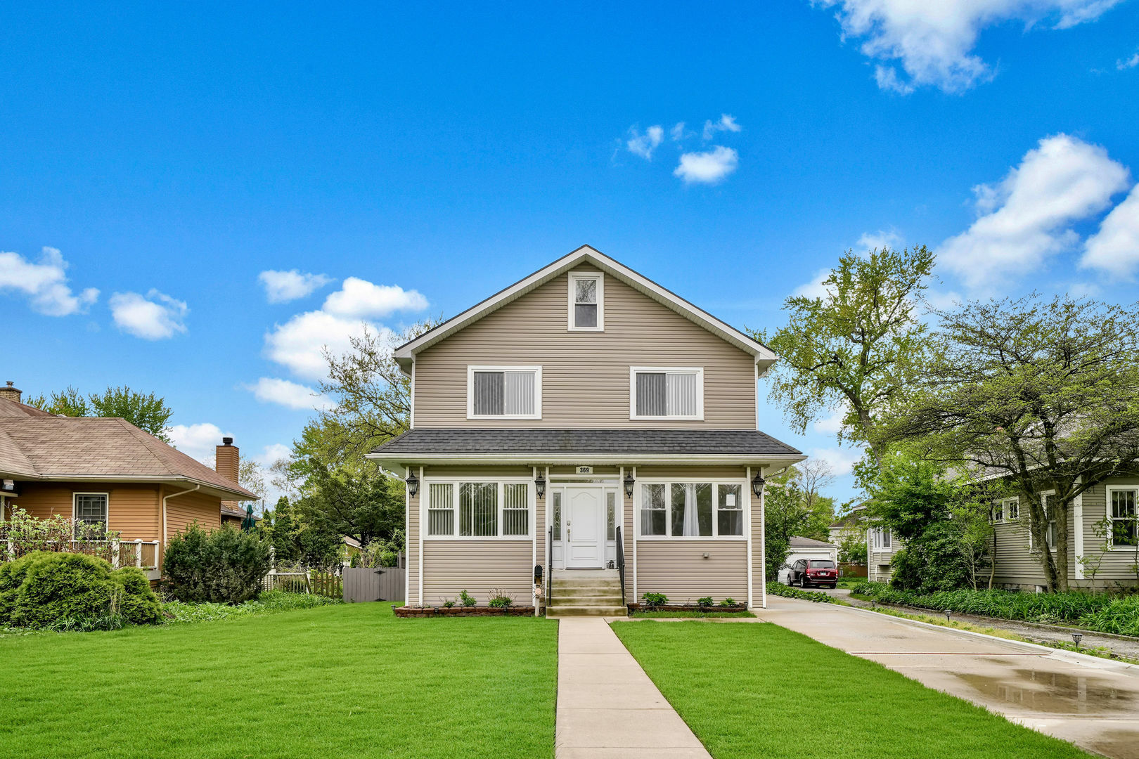 Property Photo:  369 Blackhawk Road  IL 60546 