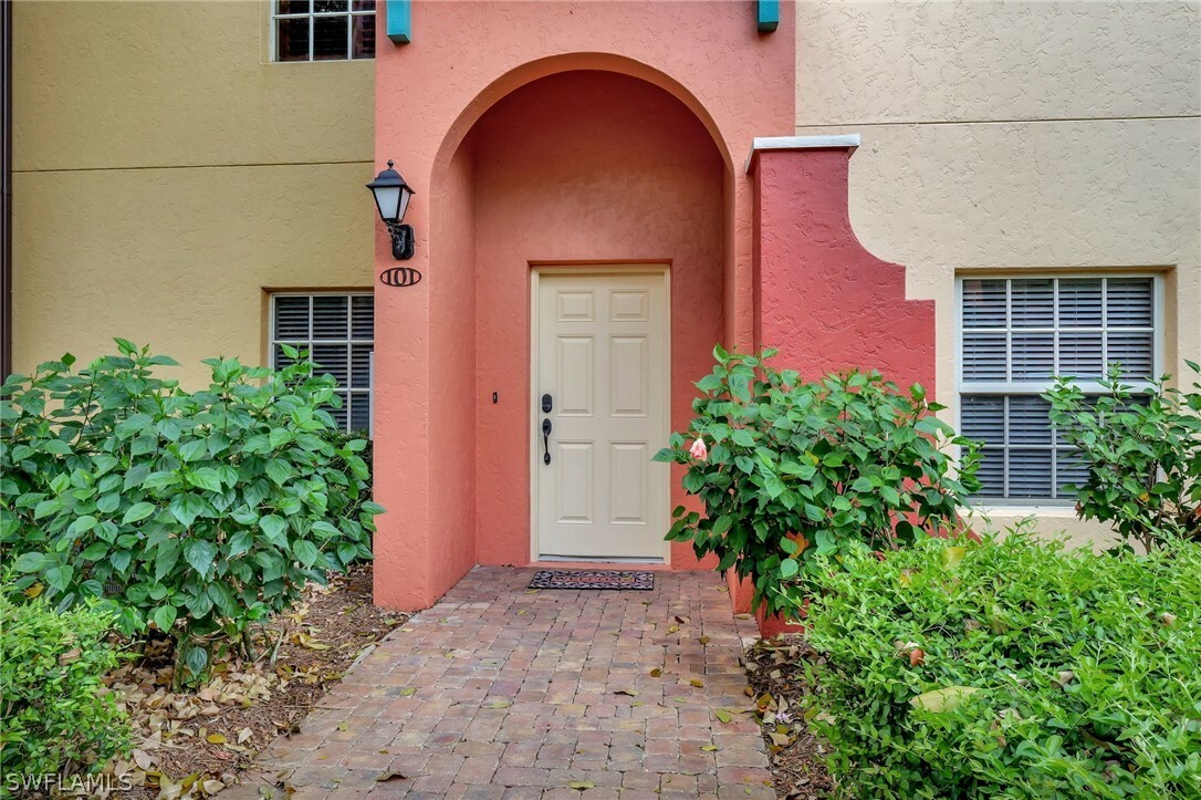 Property Photo:  8661 Piazza Del Lago Circle 101  FL 33928 