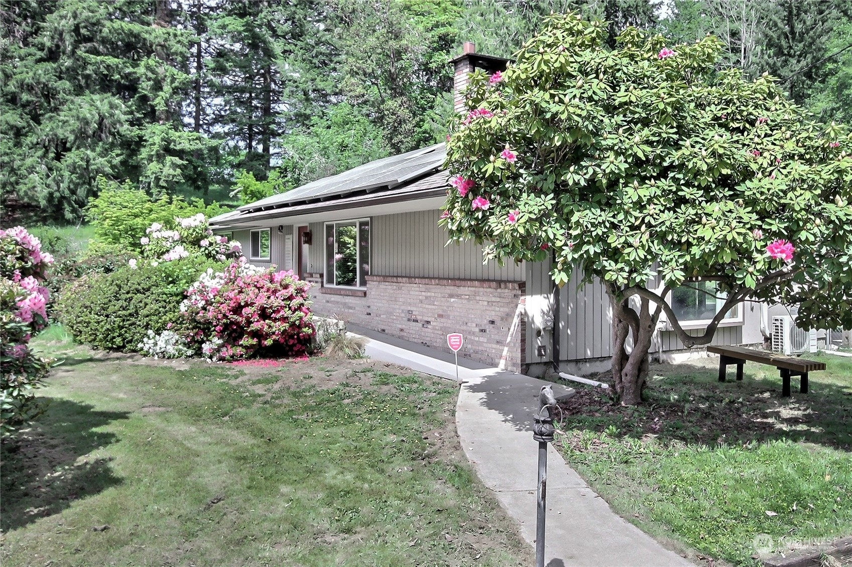 Property Photo:  2536  20th Avenue NW  WA 98502 