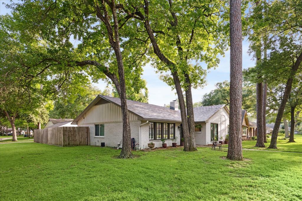 Property Photo:  10803 Lasso Lane  TX 77079 