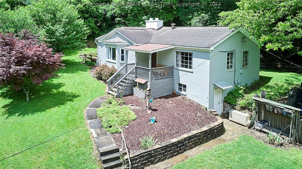 Property Photo:  1052 Green Valley Drive  WV 25177 