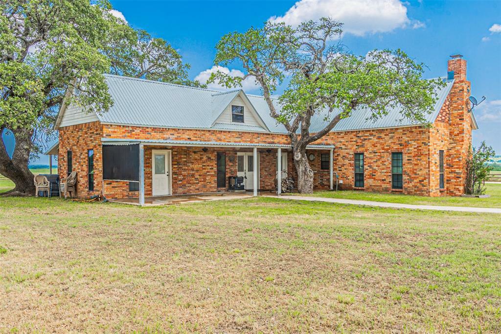 Property Photo:  170 County Rd 265  TX 76442 