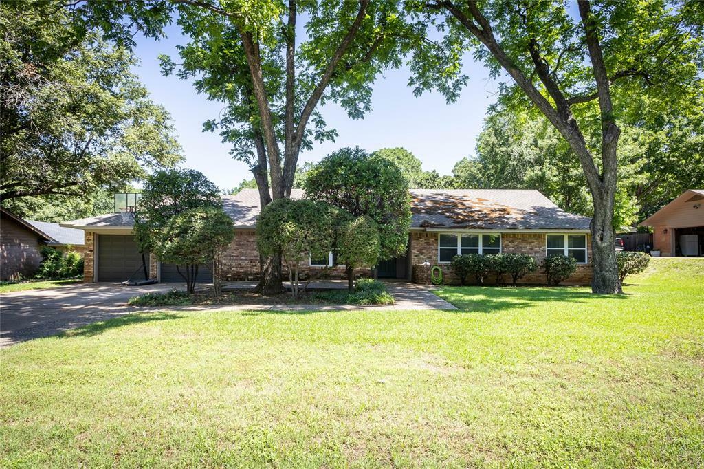 Property Photo:  1913 Westview Terrace  TX 76013 